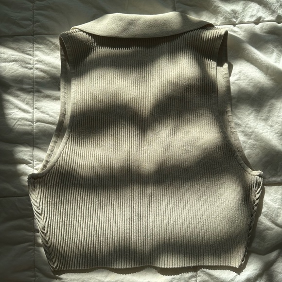 Babaton crop top size S - Picture 3 of 3